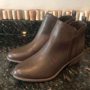 Guess Booties